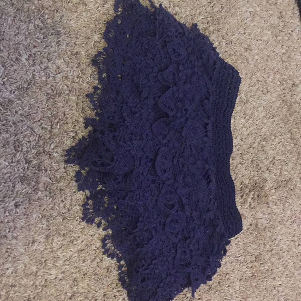 Lace short